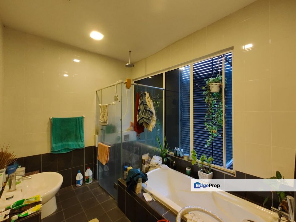 C H E A P 3 sty Bungalow @ Tmn Hijauan Residence, Cheras, Selangor, Batu 9th Cheras