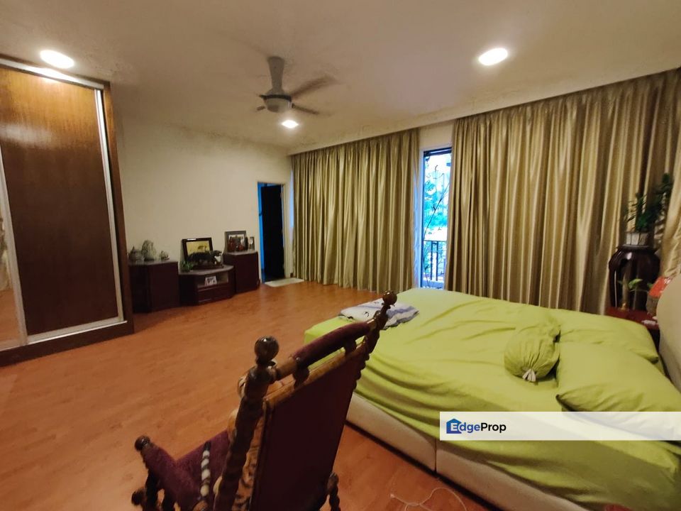 C H E A P 3 sty Bungalow @ Tmn Hijauan Residence, Cheras, Selangor, Batu 9th Cheras