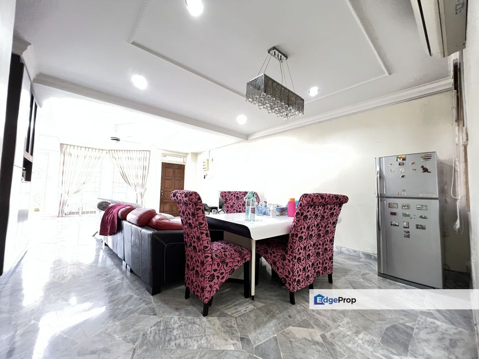 C H E A P renovated 2 sty house @ Alam Damai , Kuala Lumpur, Cheras