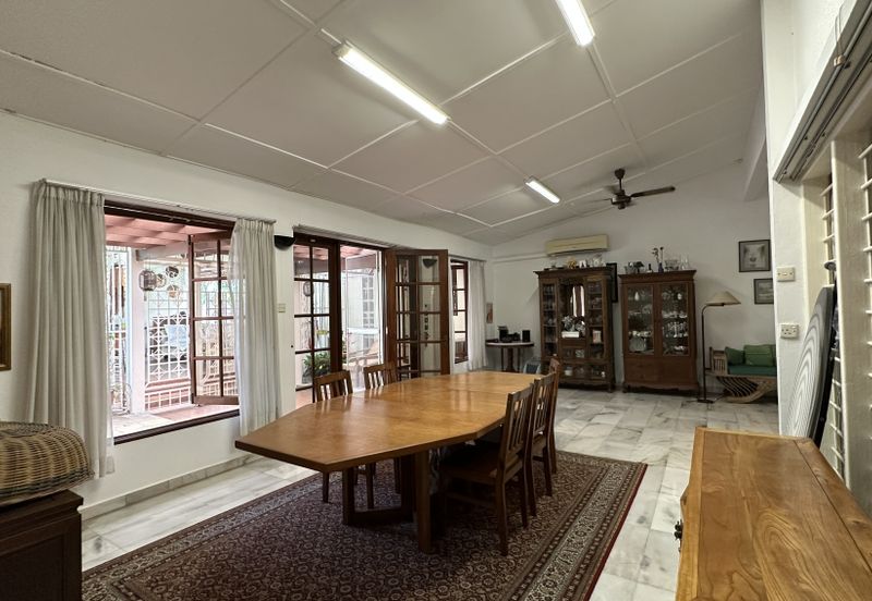 C H E A P 1 Sty Bungalow @ Bangsar, KL For Sale