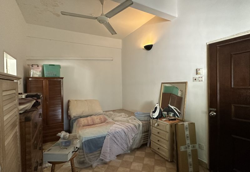 C H E A P 1 Sty Bungalow @ Bangsar, KL For Sale