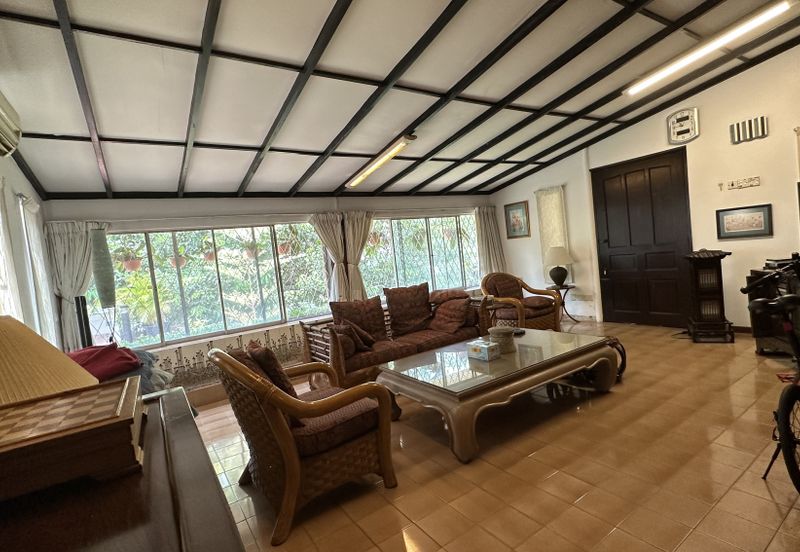 C H E A P 1 Sty Bungalow @ Bangsar, KL For Sale