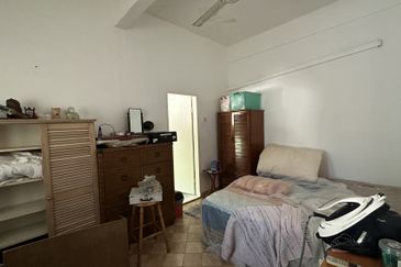 C H E A P 1 Sty Bungalow @ Bangsar, KL For Sale