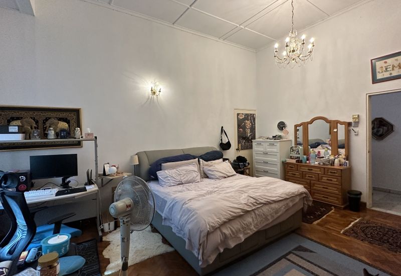 C H E A P 1 Sty Bungalow @ Bangsar, KL For Sale