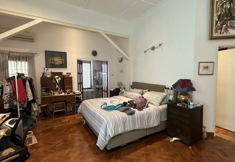 C H E A P 1 Sty Bungalow @ Bangsar, KL For Sale