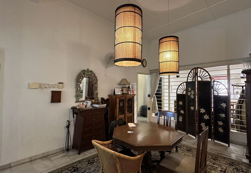 C H E A P 1 Sty Bungalow @ Bangsar, KL For Sale