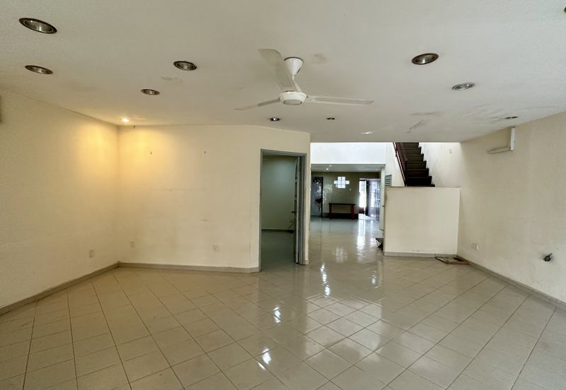 Taman Taynton (Taynton View)