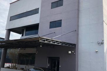 Bandar Pinggiran Subang