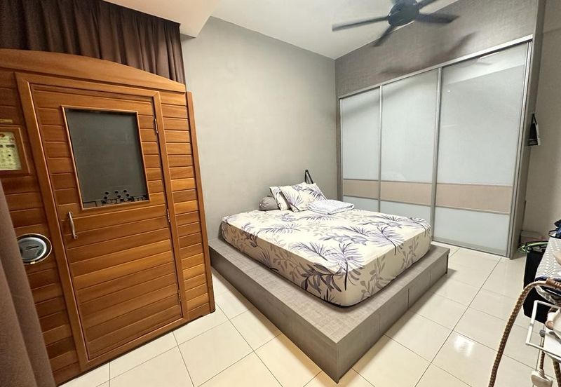 Sg Long Residence for Sale
