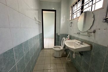 CHEAP 2 Sty Semi-D at Sungai Long Cheras