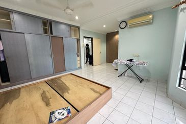 CHEAP 2 Sty Semi-D at Sungai Long Cheras