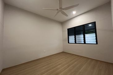 C H E A P Single Storey Terrace House @ Old Klang Road