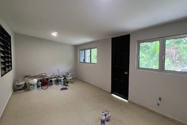 C H E A P Single Storey Terrace House @ Old Klang Road