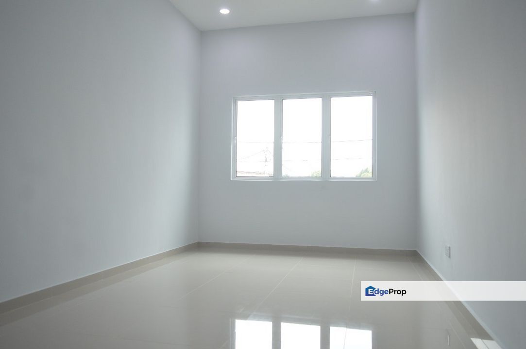 C H E A P 2-Storey Terrace House @ Tmn Cempaka, Selangor, Ampang