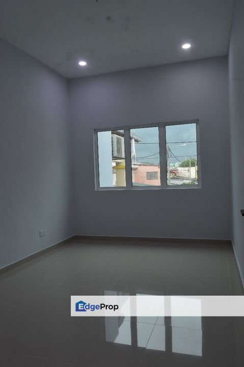 C H E A P 2-Storey Terrace House @ Tmn Cempaka, Selangor, Ampang