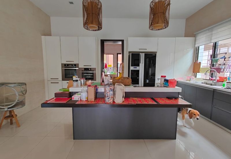 CHEAP 2 sty CORNER Bungalow at Bukit Sungai Long 