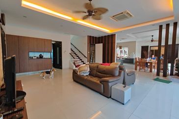 CHEAP 2 sty CORNER Bungalow at Bukit Sungai Long 