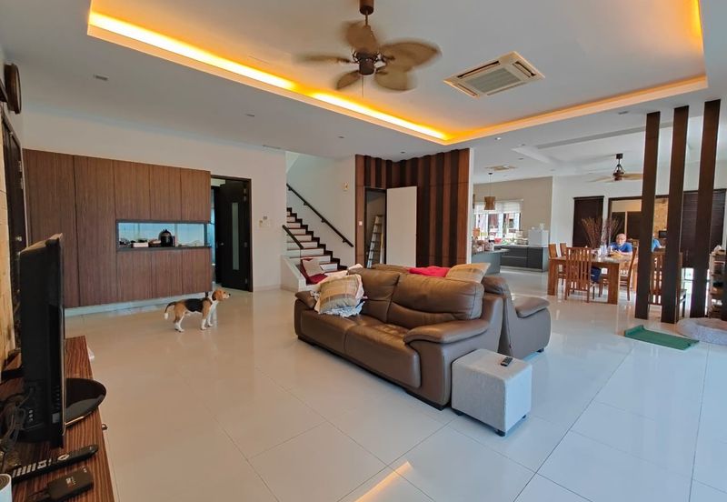 CHEAP 2 sty CORNER Bungalow at Bukit Sungai Long 