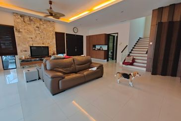 CHEAP 2 sty CORNER Bungalow at Bukit Sungai Long 