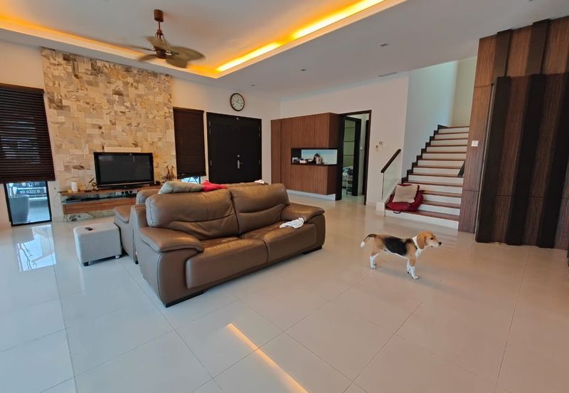 CHEAP 2 sty CORNER Bungalow at Bukit Sungai Long 