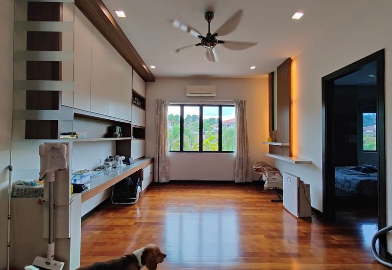 CHEAP 2 sty CORNER Bungalow at Bukit Sungai Long 