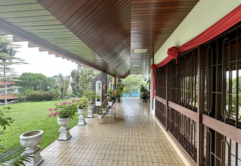 C H E A P 3 Storey Bungalow House at Bangsar For Sale