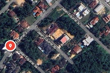 C H E A P bungalow land at Equine Park, Seri Kembangan