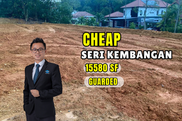 C H E A P bungalow land at Equine Park, Seri Kembangan