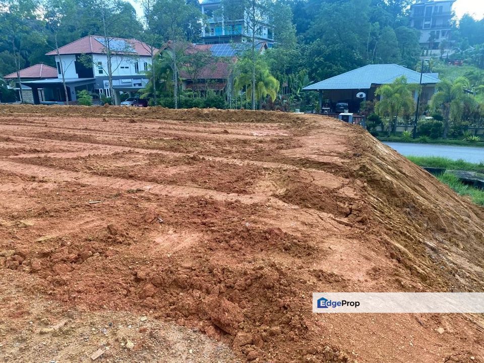 C H E A P bungalow land at Equine Park, Seri Kembangan, Selangor, Seri Kembangan