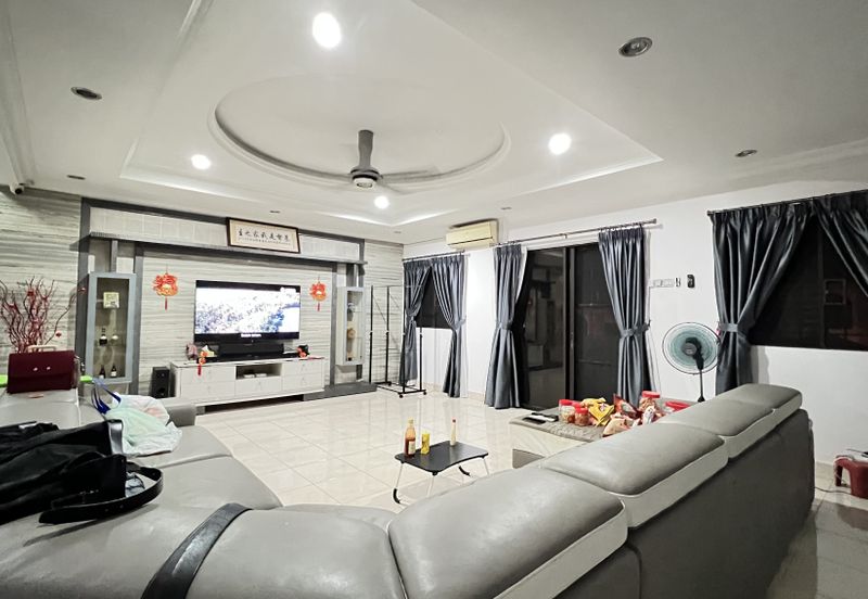 C H E A P 2.5 sty house @ Bandar Damai Perdana