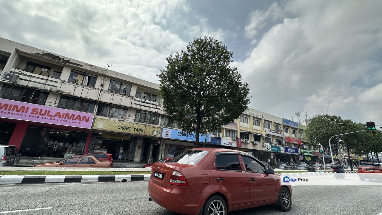 C H E A P 4 Storey Shop E N D L O T  facing Jln Genting Kelang main road, Kuala Lumpur, Setapak
