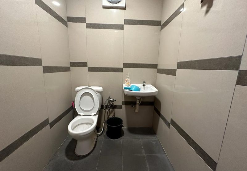 CHEAP 2 Sty Corner Semi-D at Bukit Sungai Long 