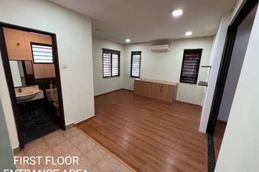 C H E A P 2.5 Storey Semi-D @ Sejati Hill, Sungai Long 