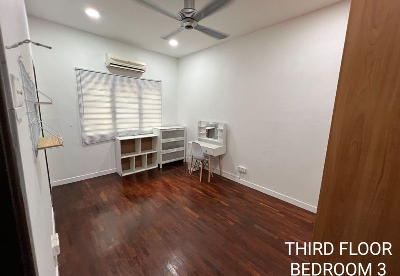 C H E A P 2.5 Storey Semi-D @ Sejati Hill, Sungai Long 