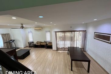 C H E A P 2.5 Storey Semi-D @ Sejati Hill, Sungai Long 