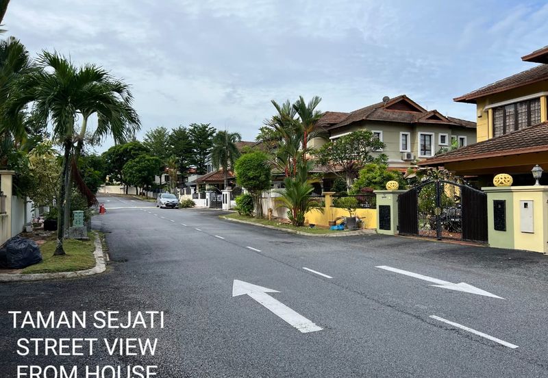 C H E A P 2.5 Storey Semi-D @ Sejati Hill, Sungai Long 