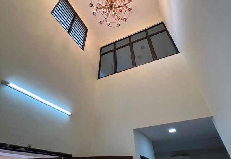 C H E A P 2.5 Storey Semi-D @ Sejati Hill, Sungai Long 