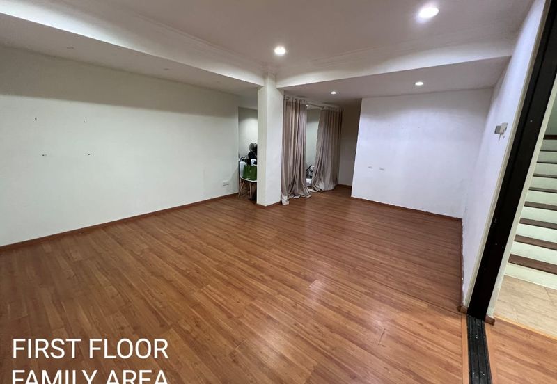 C H E A P 2.5 Storey Semi-D @ Sejati Hill, Sungai Long 