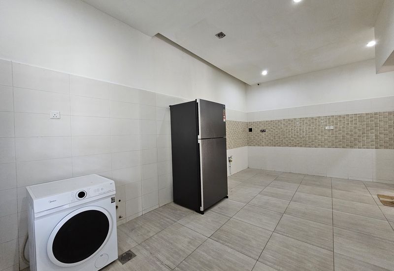 C H E A P 2 sty Semi D @ Wira Heights with good condition