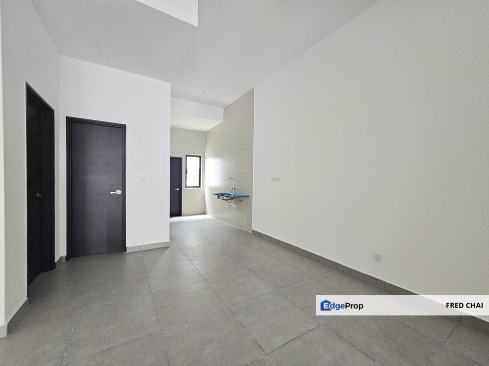 C H E A P 3 Storey Terrace @ Orchid Hills Cheras For Sale!, Selangor, Cheras