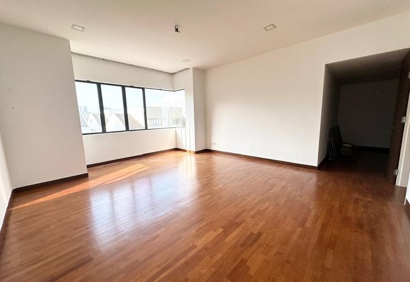 CHEAP 2.5 Sty Semi D at Twin Palm, Sungai Long with good condition & layout 