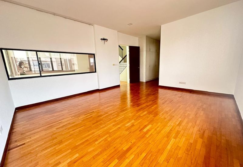 CHEAP 2.5 Sty Semi D at Twin Palm, Sungai Long with good condition & layout 