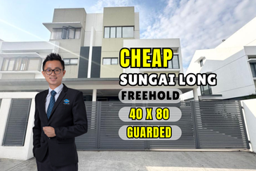 CHEAP 2.5 Sty Semi D at Twin Palm, Sungai Long with good condition & layout 