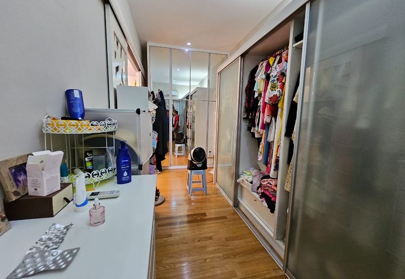 CHEAP 3 Sty Bungalow Endlot at Twin Palm Sungai Long