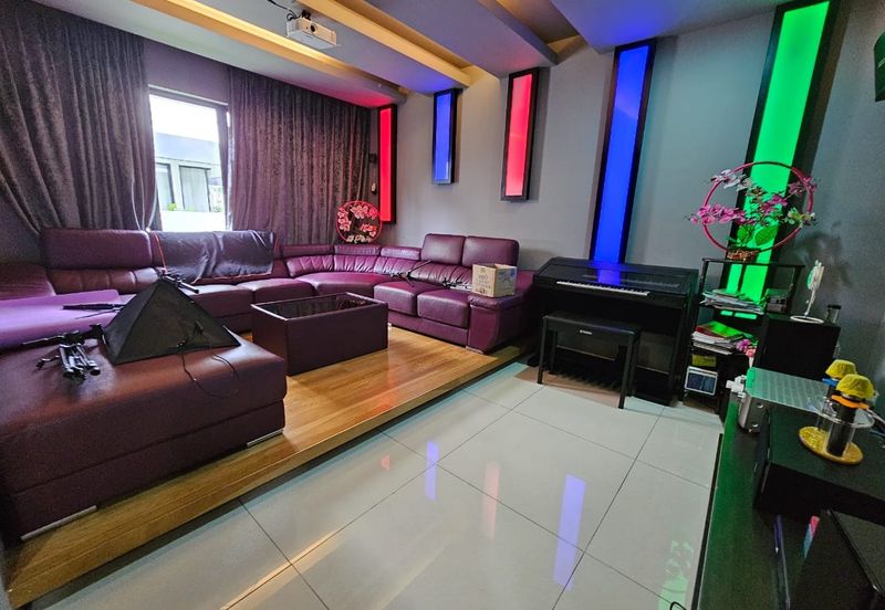 CHEAP 3 Sty Bungalow Endlot at Twin Palm Sungai Long