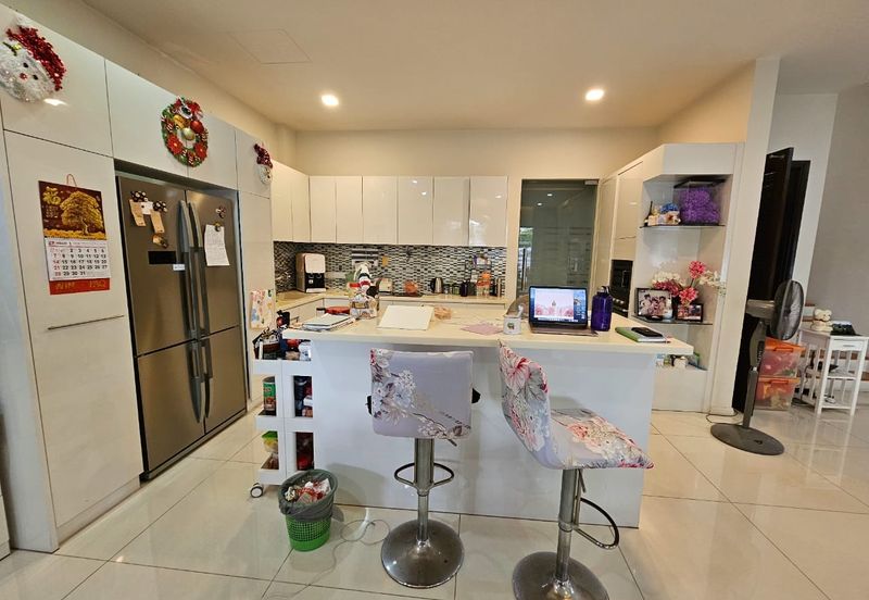 CHEAP 3 Sty Bungalow Endlot at Twin Palm Sungai Long