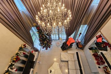 CHEAP 3 Sty Bungalow Endlot at Twin Palm Sungai Long