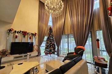 CHEAP 3 Sty Bungalow Endlot at Twin Palm Sungai Long