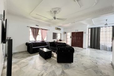 Bandar Tun Hussein Onn