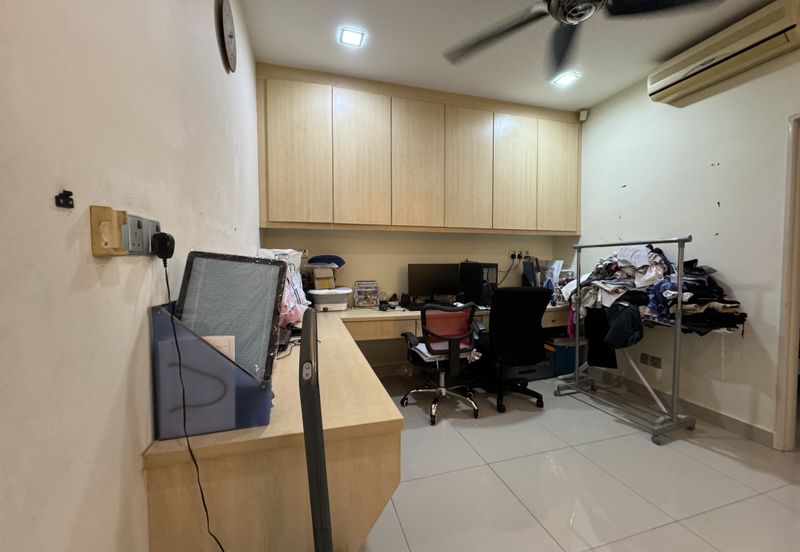 Bandar Tun Hussein Onn